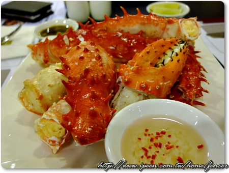 食記：帝王蟹橫行〈華國飯店 T Cube 多國料理自助餐〉 @魚樂分享誌